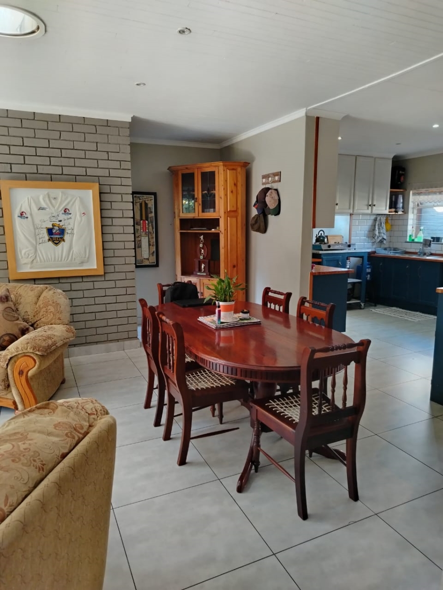 2 Bedroom Property for Sale in Langenhovenpark Free State